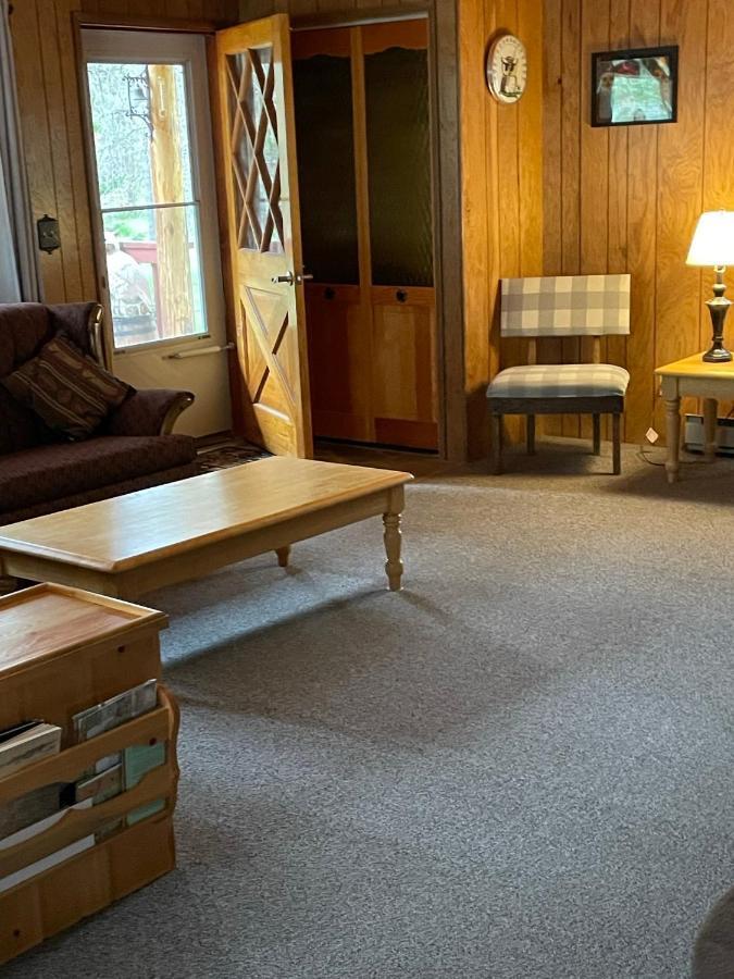 White Owl Retreat Yellowstone Grand Teton Айлънд Парк Екстериор снимка